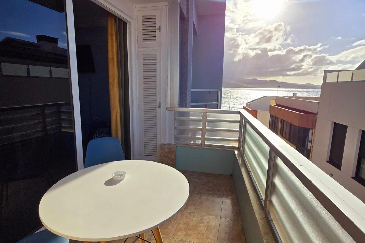 Casita Canaria Playa Beachfront Access & Lateral Ocean View With Terrace Las Palmas Exterior photo