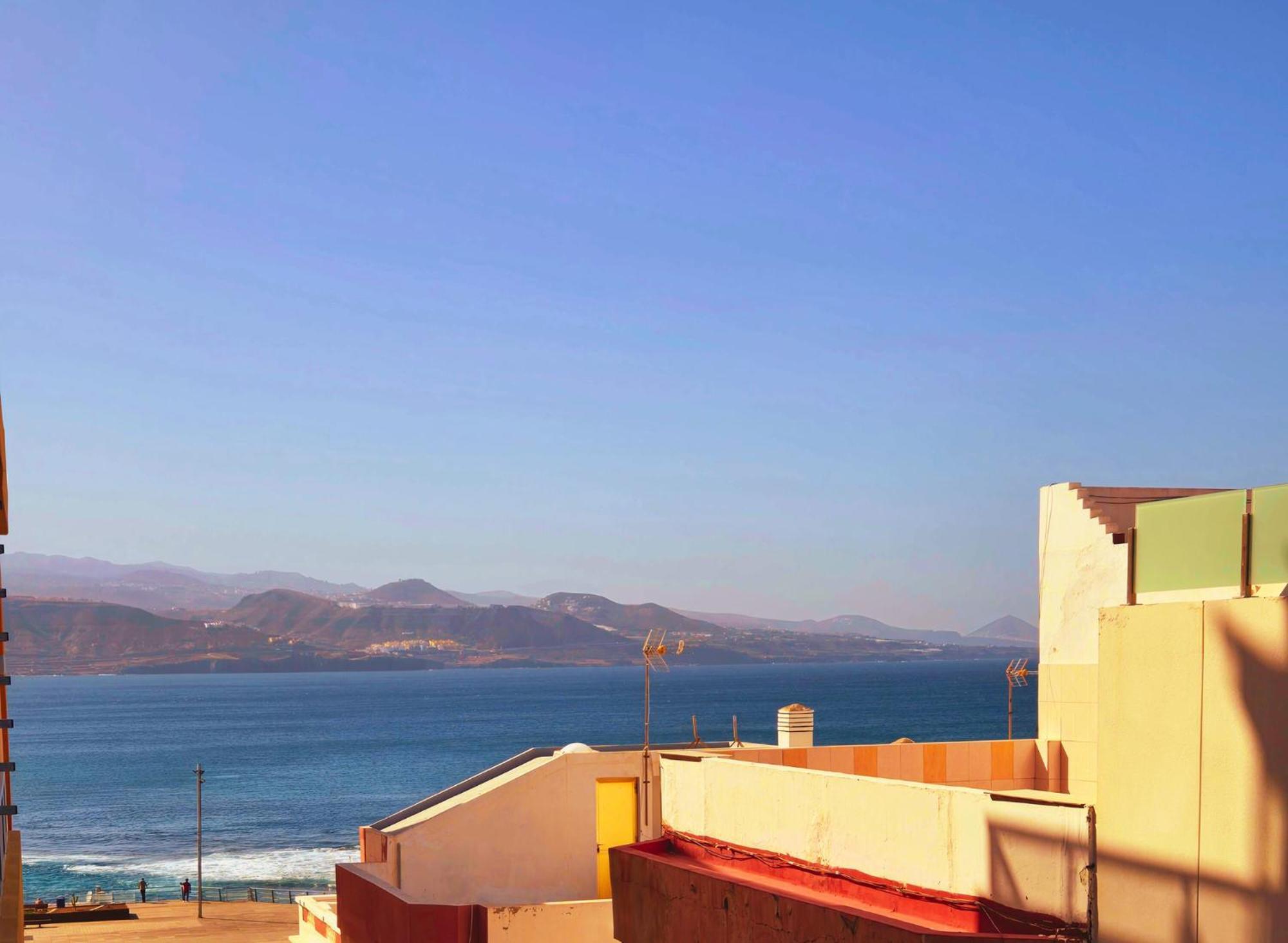 Casita Canaria Playa Beachfront Access & Lateral Ocean View With Terrace Las Palmas Exterior photo